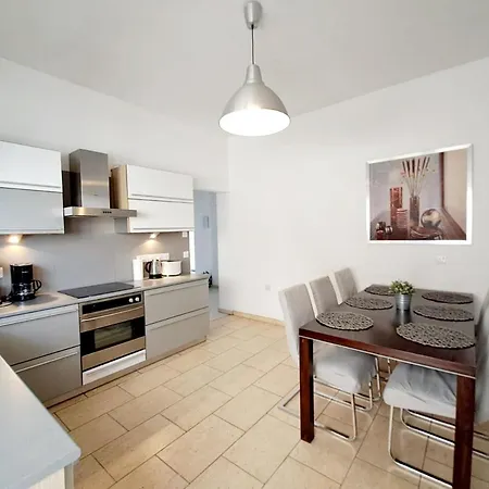 Gladstonos 3 Apartament Limassol